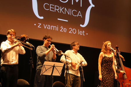 20 LET KULTURNEGA DOMA CERKNICA 20 FOTO LJUBO VUKELIČ
